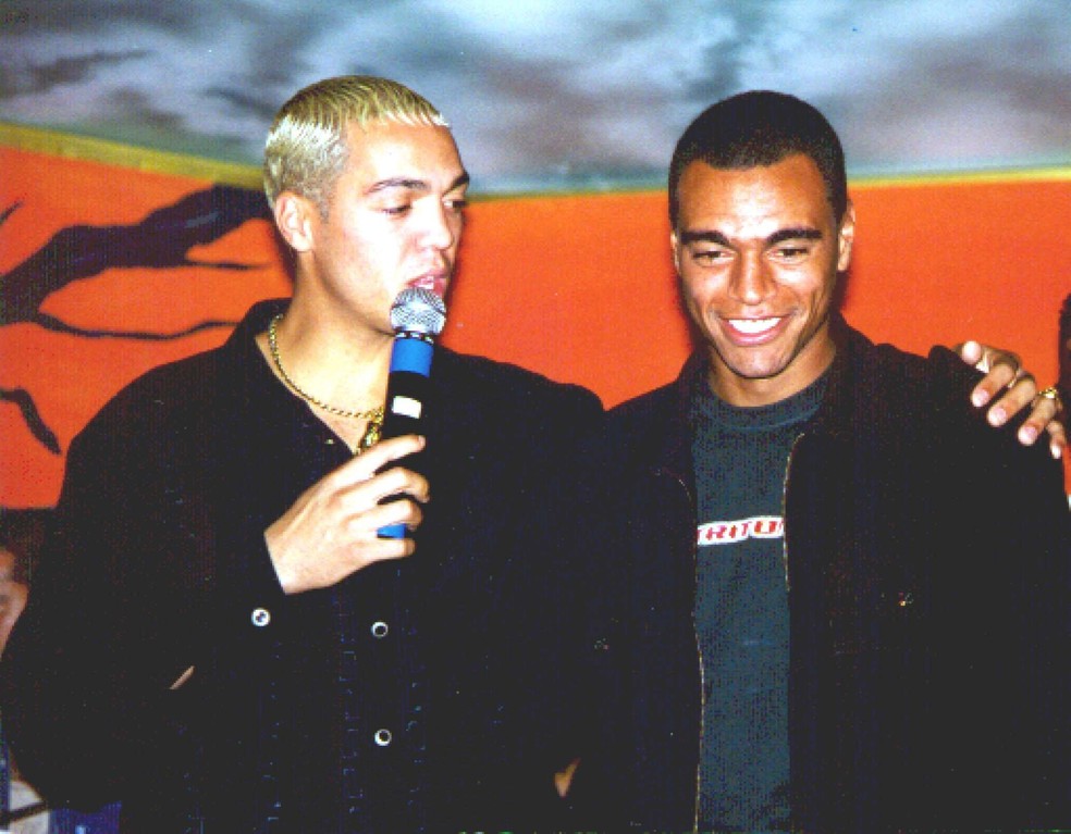 Denilson e Belo nos anos 2000, quando tudo começou — Foto: Arquivo