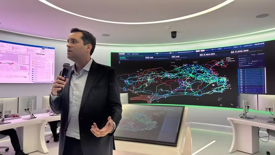 Big Brother dos ônibus: prefeito do Rio inaugura sistema de monitoramento dos coletivos da cidade
