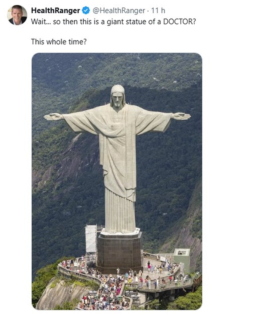 'Espera... então isto é uma estátua gigante de um médico?' — Foto: Reprodução/X
