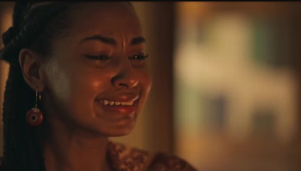 Gabz como Viola em 'Mania de vocês' — Foto: Reprodução/TV Globo