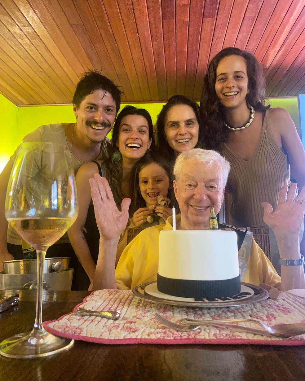 Ex-protagonista de 'Malhação', filha de Renato Machado dividiu momentos com o pai nas redes sociais — Foto: Reprodução/Instagram