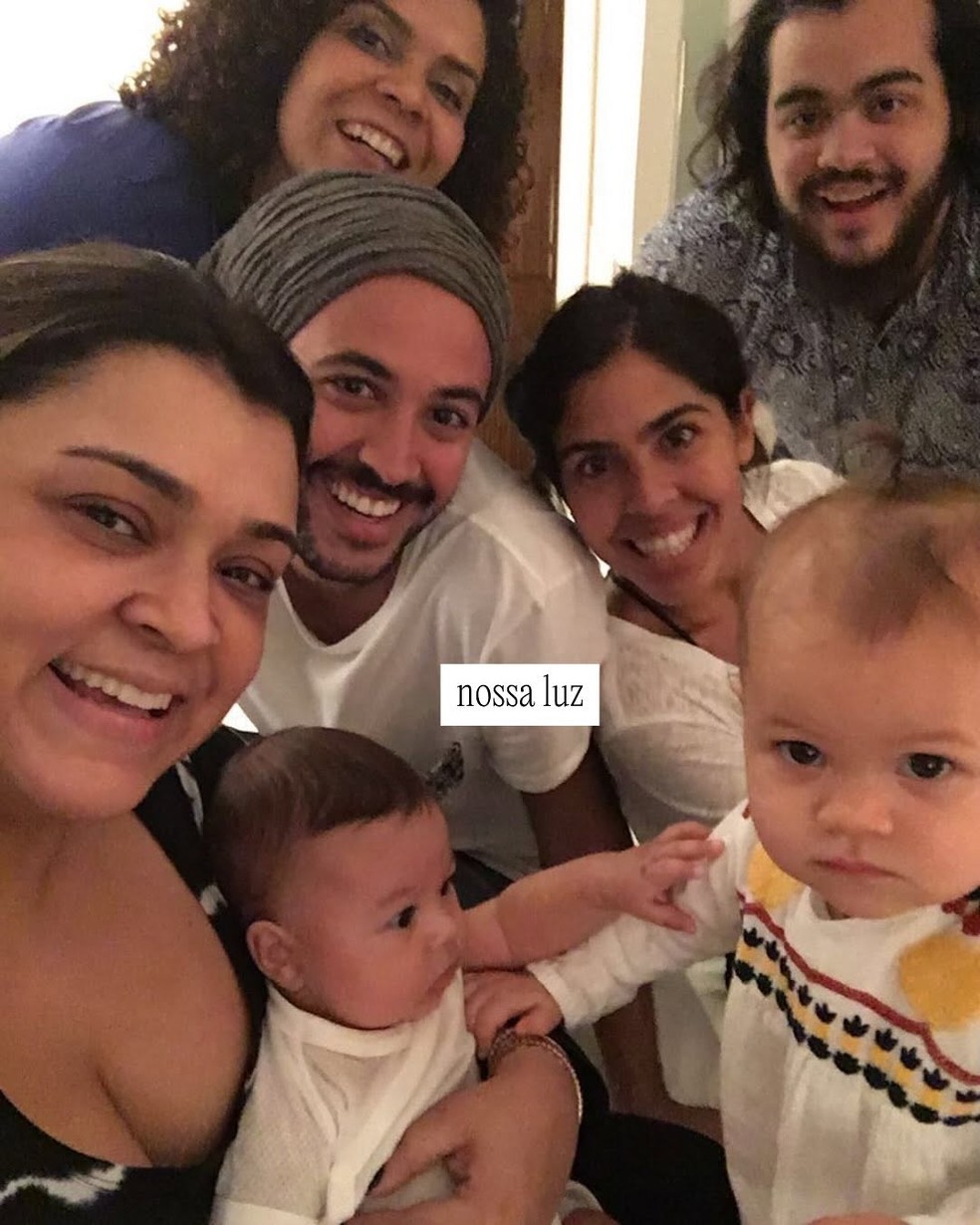 Bela Gil resgata fotos ao lado de Preta Gil — Foto: Reprodução/Instagram
