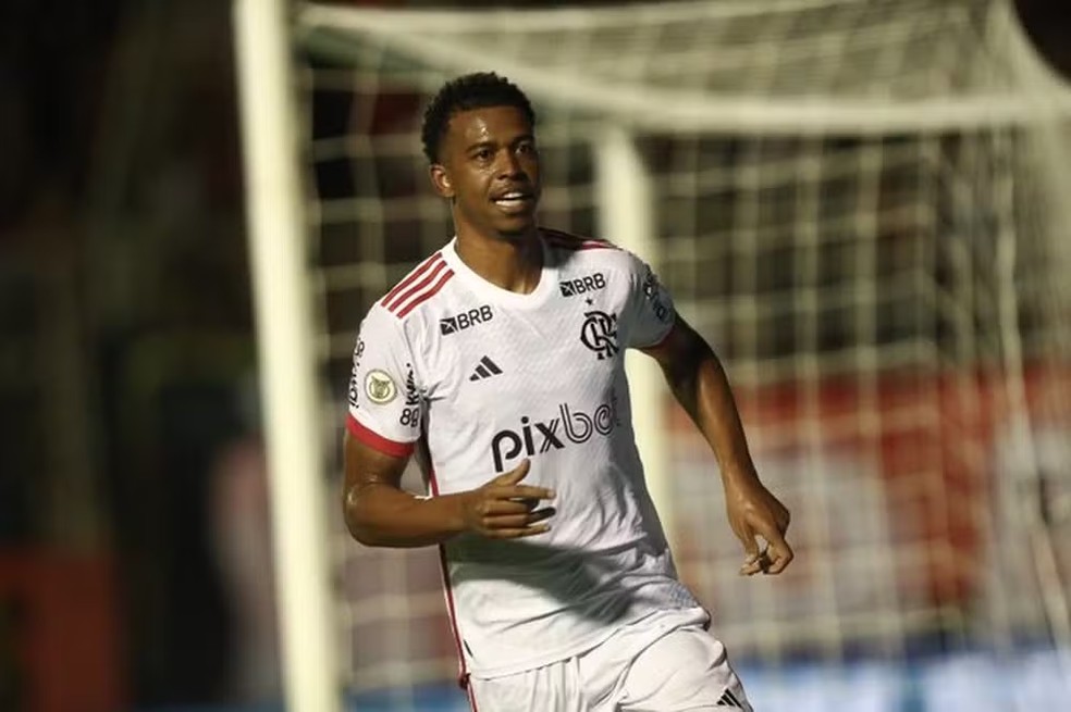 Carlinhos, atacante do Flamengo — Foto: Reprodução/Redes sociais
