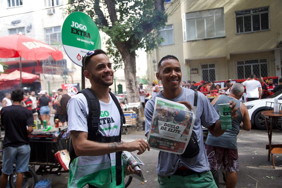 Jogo Extra no Maraca é distribuído antes de Fluminense x Flamengo — Foto: Júlia Aguiar
