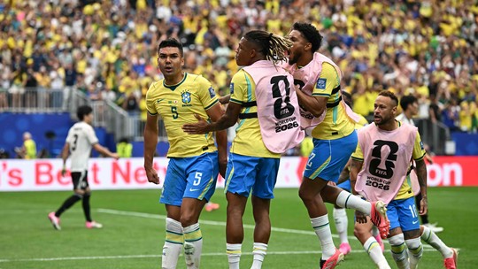 Ap&oacute;s ser substitu&iacute;do com dores, Casemiro diz que est&aacute; bem: 'c&acirc;imbra, nada de mais'